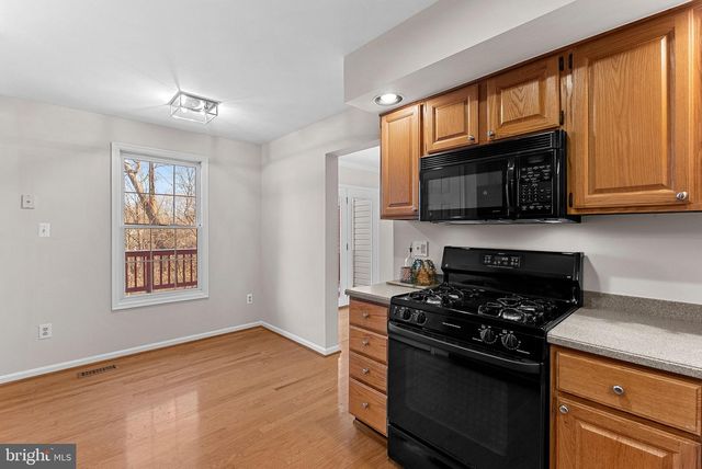 21922 GREENTREE TER, Sterling, VA 20164