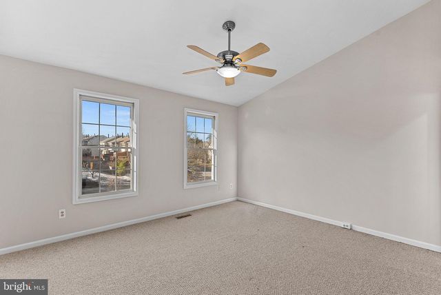 21922 GREENTREE TER, Sterling, VA 20164