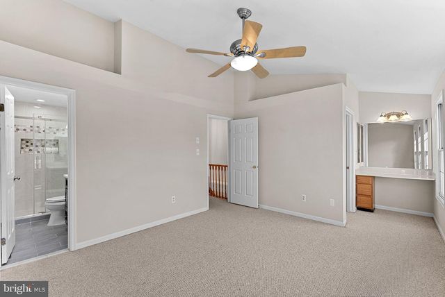 21922 GREENTREE TER, Sterling, VA 20164