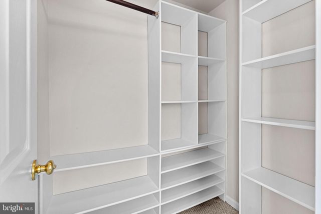 21922 GREENTREE TER, Sterling, VA 20164