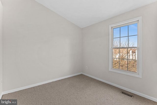 21922 GREENTREE TER, Sterling, VA 20164