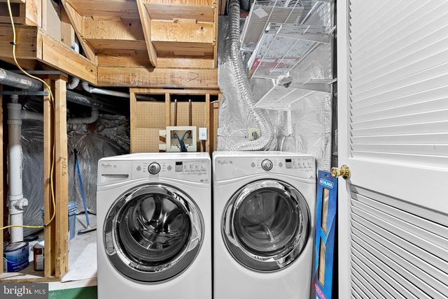 21922 GREENTREE TER, Sterling, VA 20164