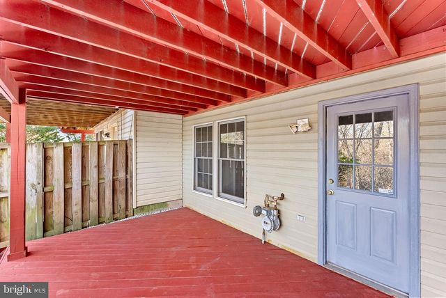 21922 GREENTREE TER, Sterling, VA 20164