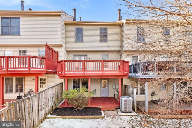 21922 GREENTREE TER, Sterling, VA 20164