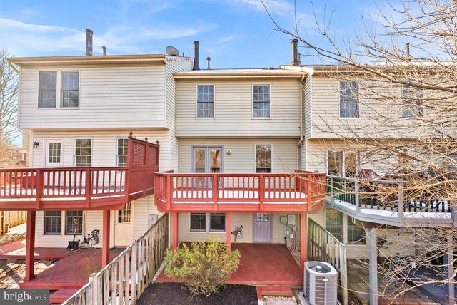 21922 GREENTREE TER, Sterling, VA 20164