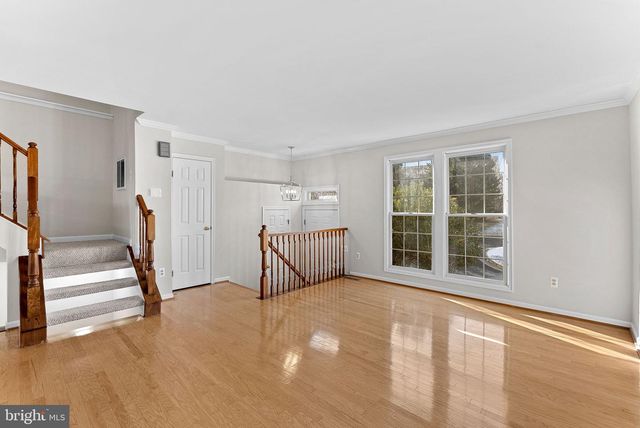 21922 GREENTREE TER, Sterling, VA 20164