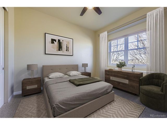 519 Deerwood Dr, Longmont, CO 80504