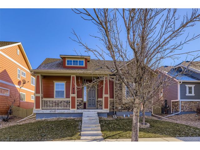 519 Deerwood Dr, Longmont, CO 80504
