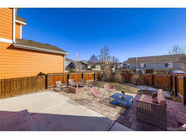 519 Deerwood Dr, Longmont, CO 80504
