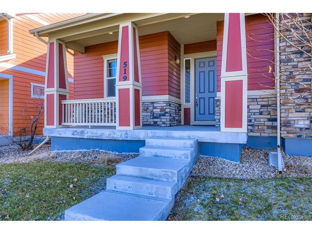519 Deerwood Dr, Longmont, CO 80504