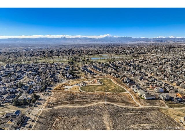 519 Deerwood Dr, Longmont, CO 80504