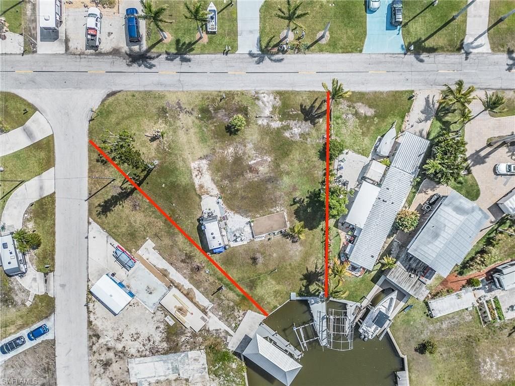 2375 York RD, ST. JAMES CITY, FL 33956 — photo 3