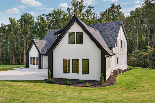 127 Deer Canyon Dr, Auburn, GA 30011