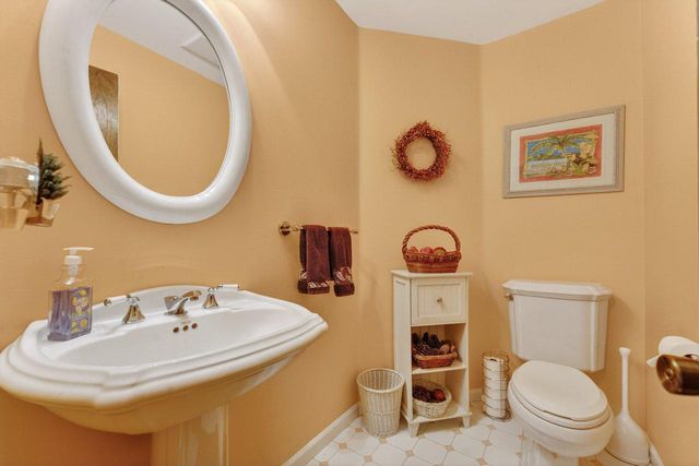 158 CHESTERFIELD GEORGETOWN RD, Chesterfield, NJ 08515