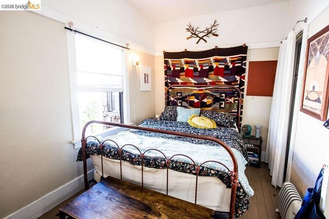 219 John ST, Oakland, CA 94611