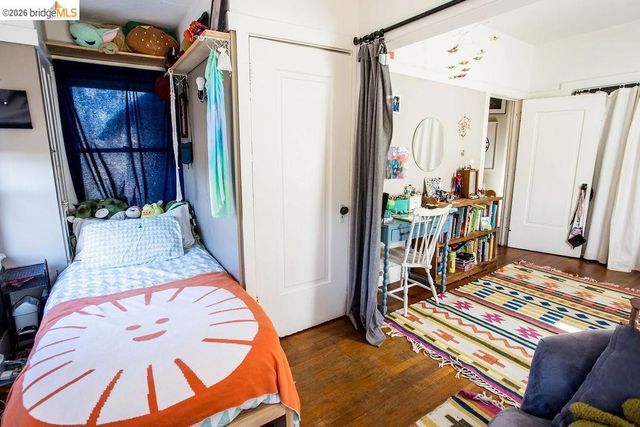 219 John ST, Oakland, CA 94611