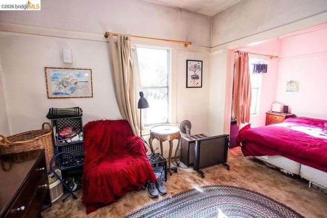 219 John ST, Oakland, CA 94611