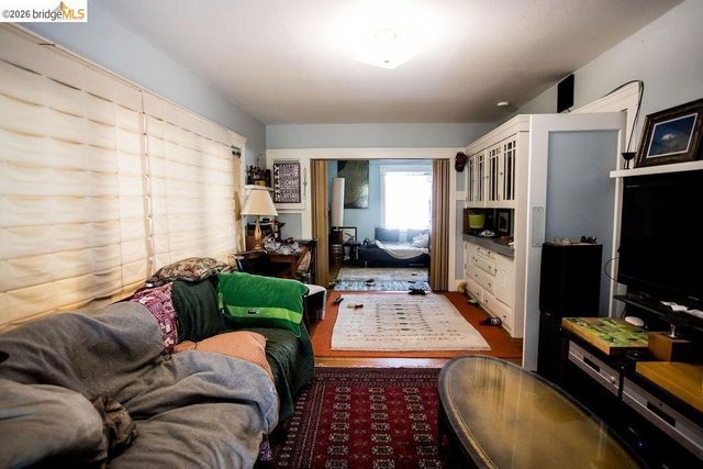 219 John ST, Oakland, CA 94611