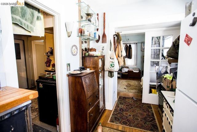 219 John ST, Oakland, CA 94611