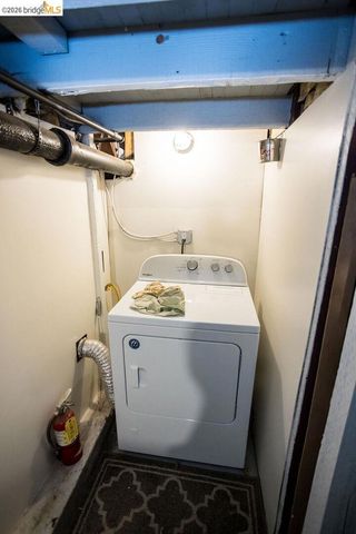 219 John ST, Oakland, CA 94611