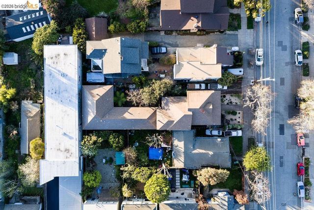 219 John ST, Oakland, CA 94611