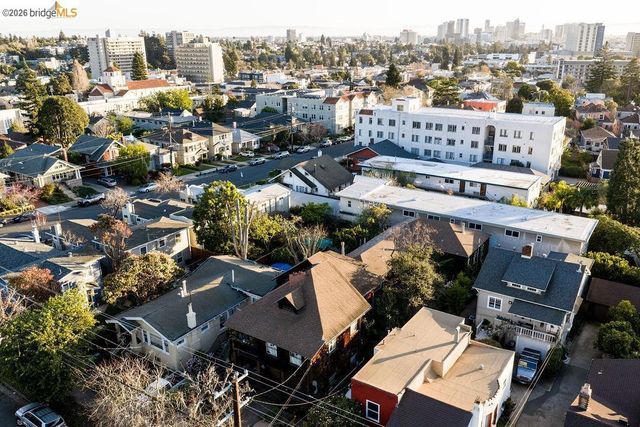 219 John ST, Oakland, CA 94611