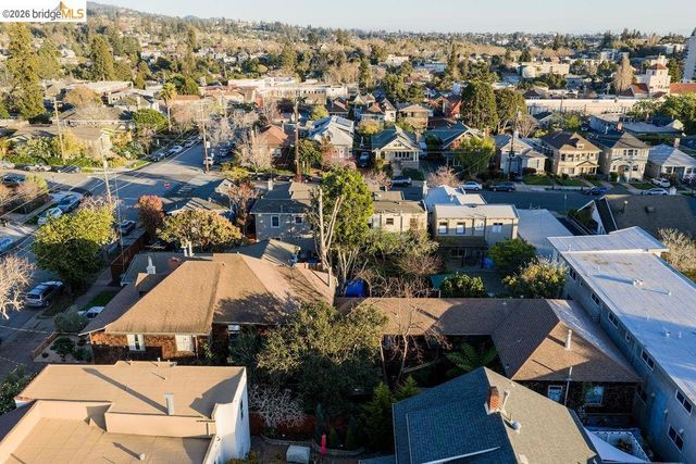 219 John ST, Oakland, CA 94611