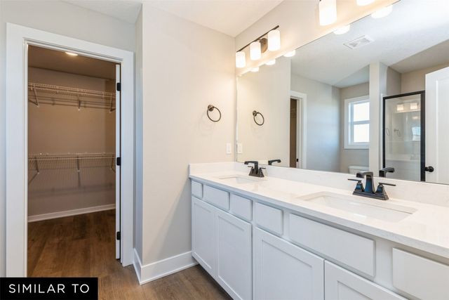 2902 NW Reinhart Drive, Ankeny, IA 50023