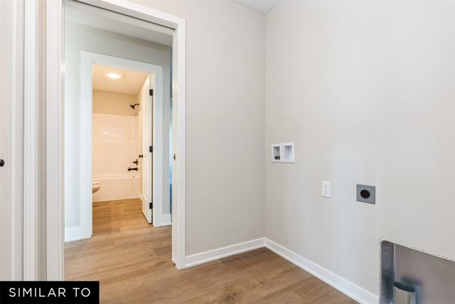 2902 NW Reinhart Drive, Ankeny, IA 50023