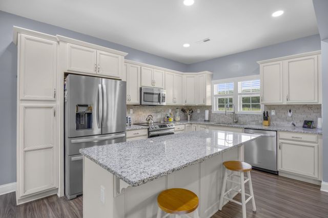 1367 Ezell Road, Chesnee, SC 29323