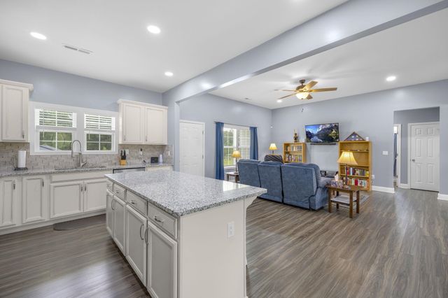 1367 Ezell Road, Chesnee, SC 29323
