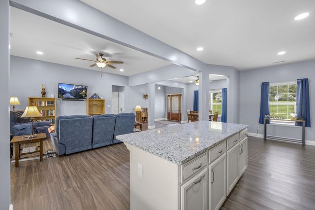 1367 Ezell Road, Chesnee, SC 29323