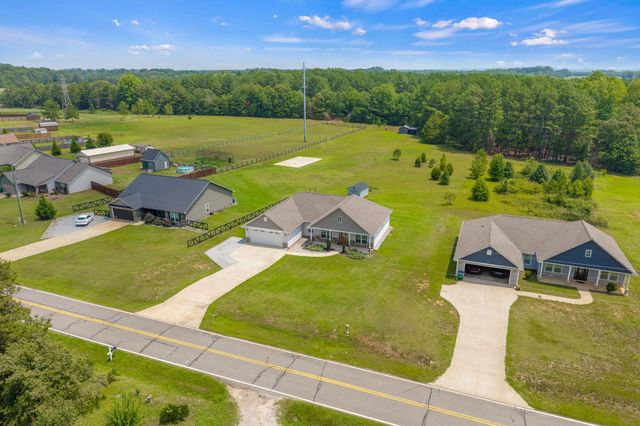 1367 Ezell Road, Chesnee, SC 29323