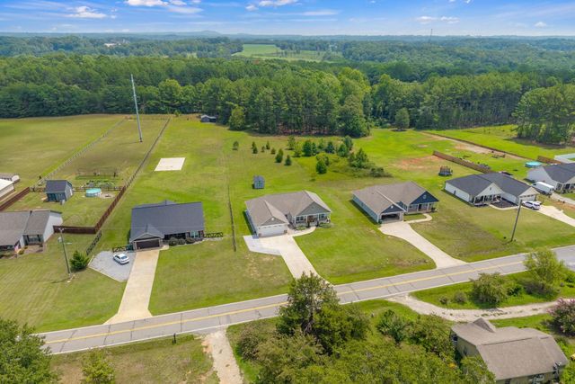 1367 Ezell Road, Chesnee, SC 29323