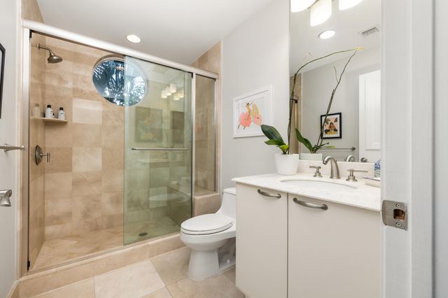701 SE 21st Avenue 201, Deerfield Beach, FL 33441