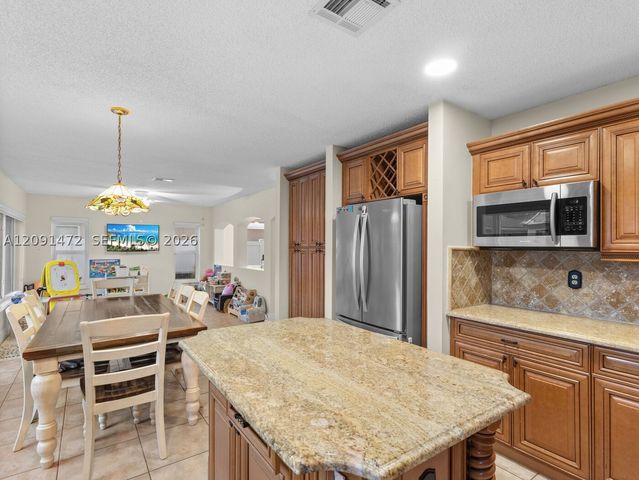 20833 NW 14th Ct, Pembroke Pines, FL 33029