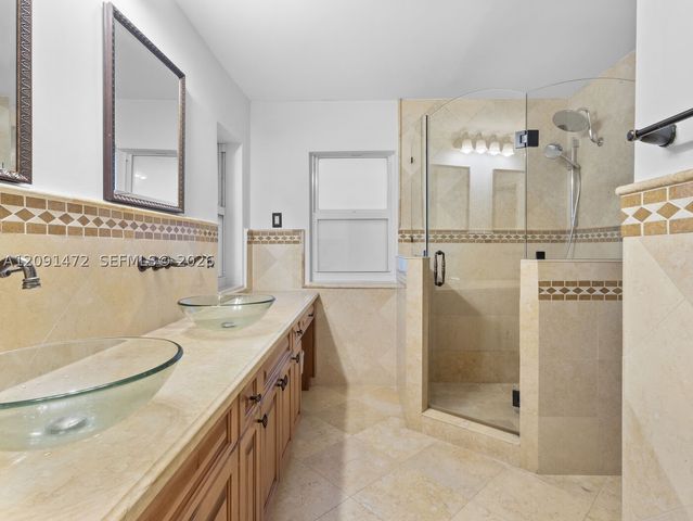 20833 NW 14th Ct, Pembroke Pines, FL 33029
