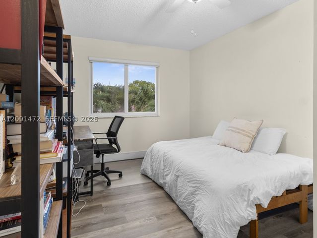 20833 NW 14th Ct, Pembroke Pines, FL 33029