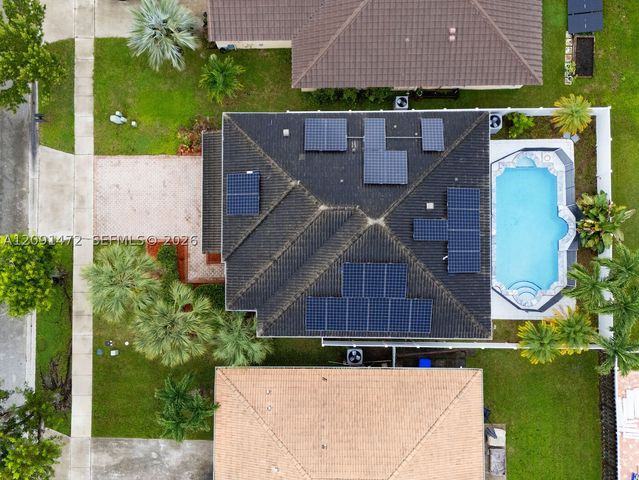 20833 NW 14th Ct, Pembroke Pines, FL 33029