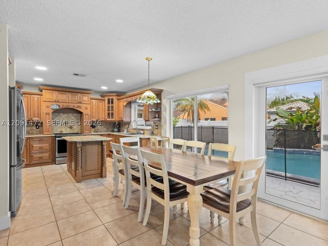20833 NW 14th Ct, Pembroke Pines, FL 33029
