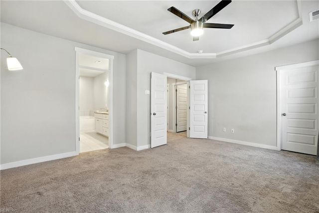 316 Sikeston LN, Chesapeake, VA 23322