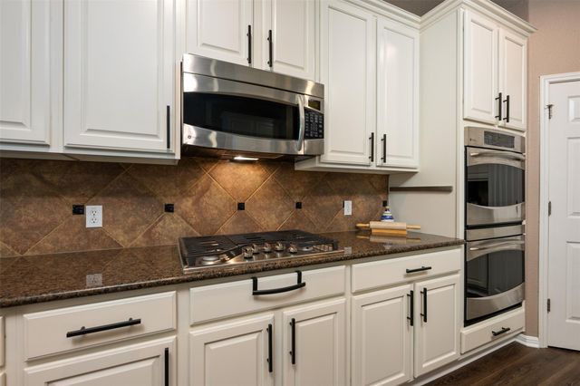 471 Crooked CRK, Buda, TX 78610