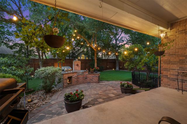 471 Crooked CRK, Buda, TX 78610