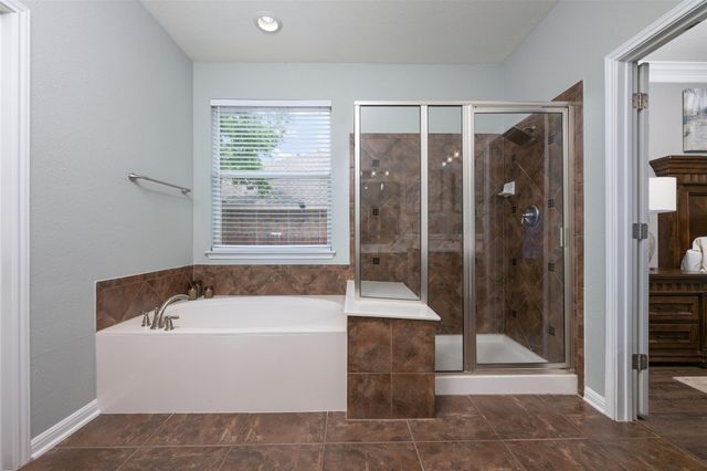 471 Crooked CRK, Buda, TX 78610