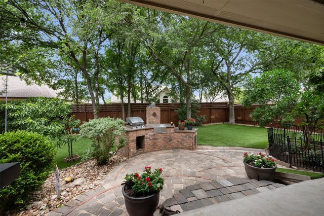 471 Crooked CRK, Buda, TX 78610