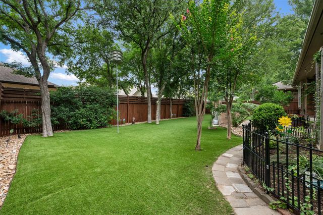 471 Crooked CRK, Buda, TX 78610