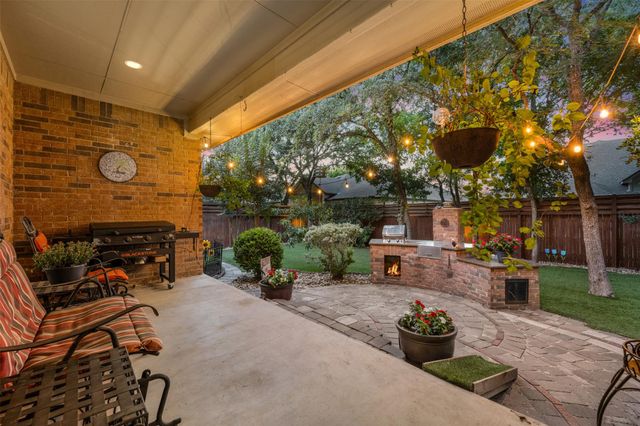 471 Crooked CRK, Buda, TX 78610