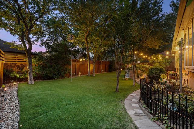 471 Crooked CRK, Buda, TX 78610