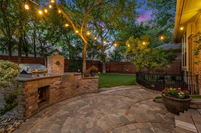 471 Crooked CRK, Buda, TX 78610