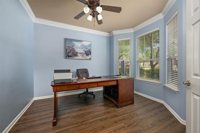 471 Crooked CRK, Buda, TX 78610